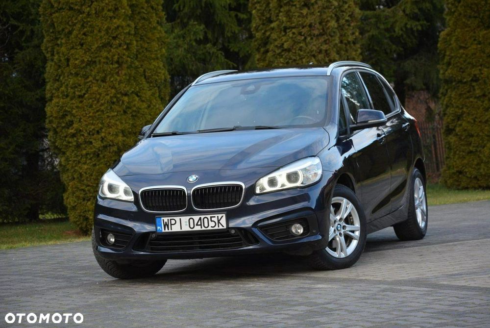 BMW Seria 2 218d - 9