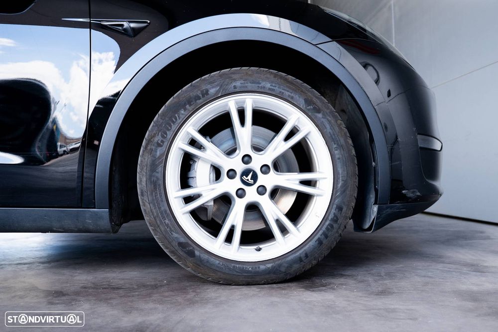 Tesla Model Y Long Range Tração Integral - 10