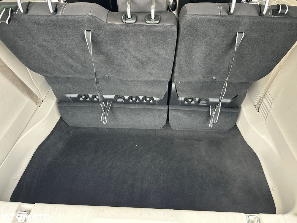 Chrysler Pacifica - 27