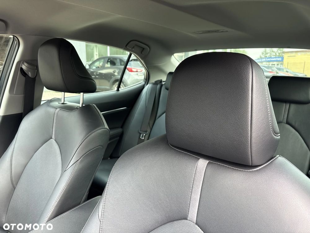 Toyota Camry 2.5 Hybrid Executive CVT - 13