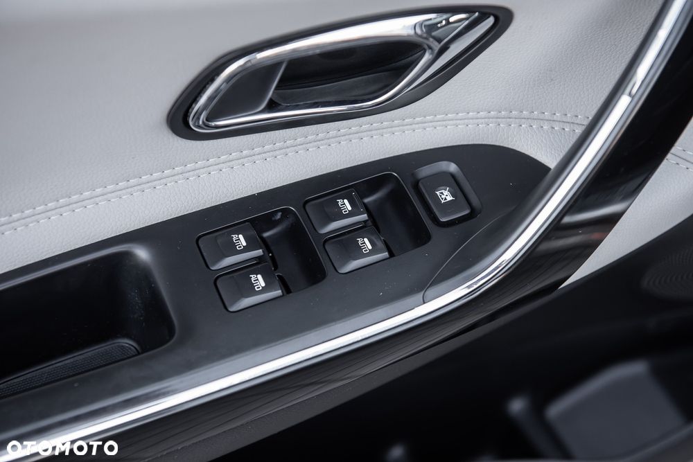 Kia Ceed - 16