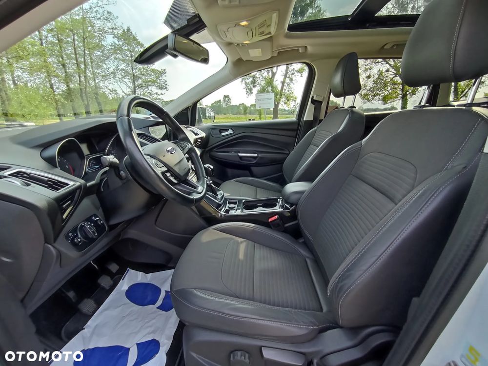 Ford Kuga - 19