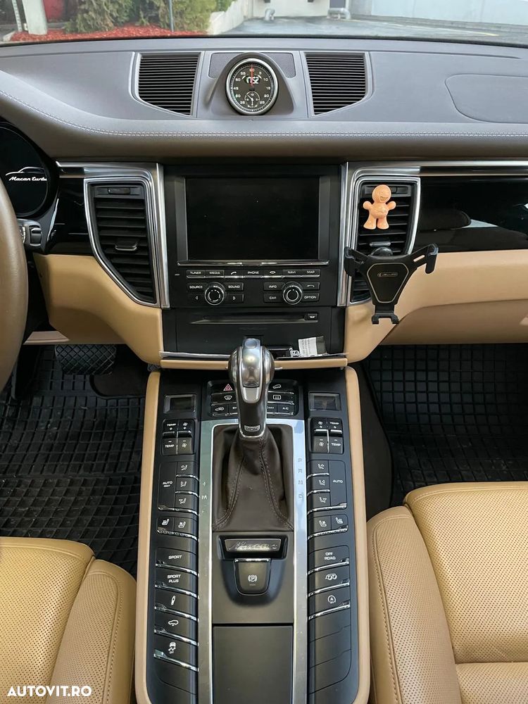 Porsche Macan 3.6 PDK Turbo - 8