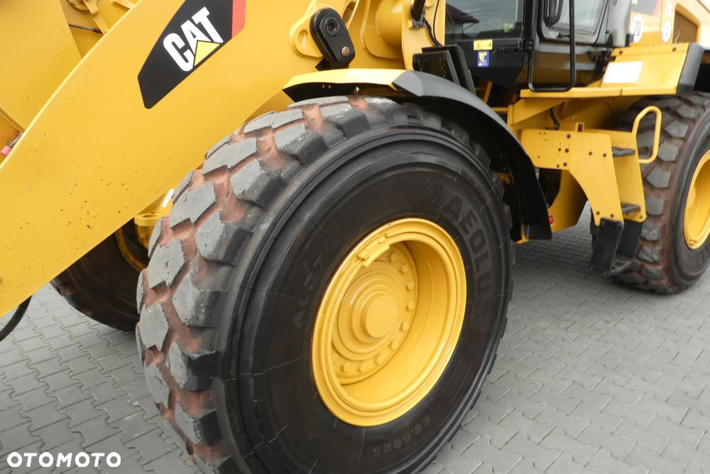 Caterpillar 938 M Z NIEMIEC ŁYZKA WIDŁY - 12