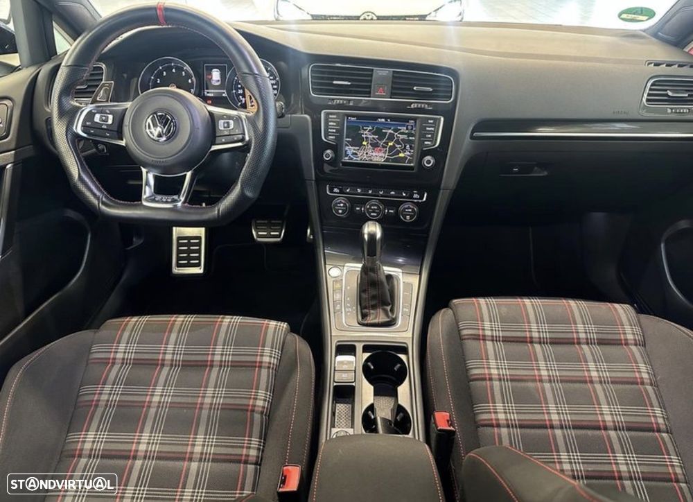 VW Golf GTI Performance BlueMotion DSG - 9