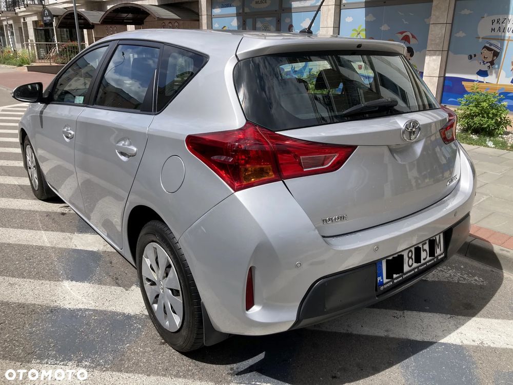 Toyota Auris 1.6 Dynamic MS - 2