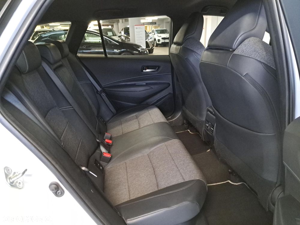 Toyota Corolla 1.8 Hybrid Style - 13