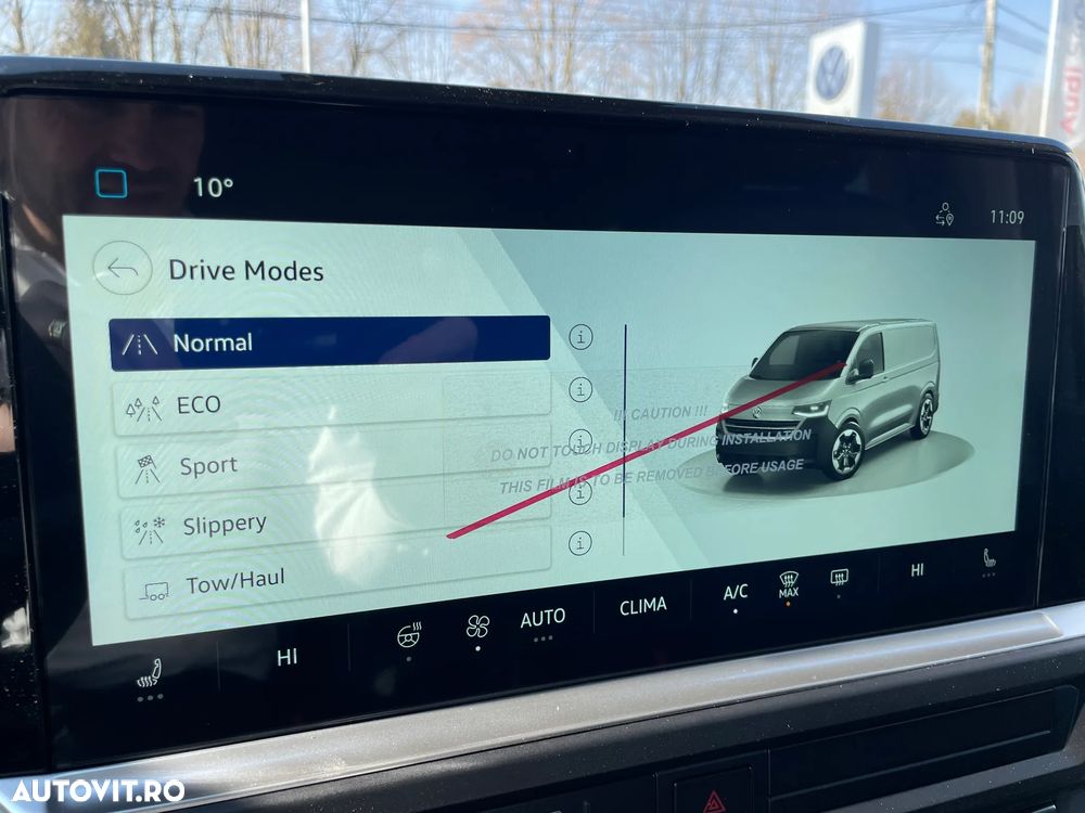 Volkswagen Caravelle - 24