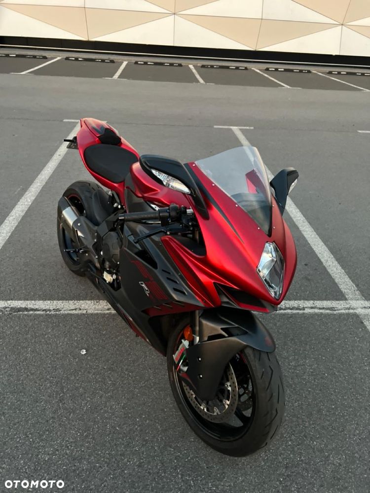 MV AGUSTA F3 - 4