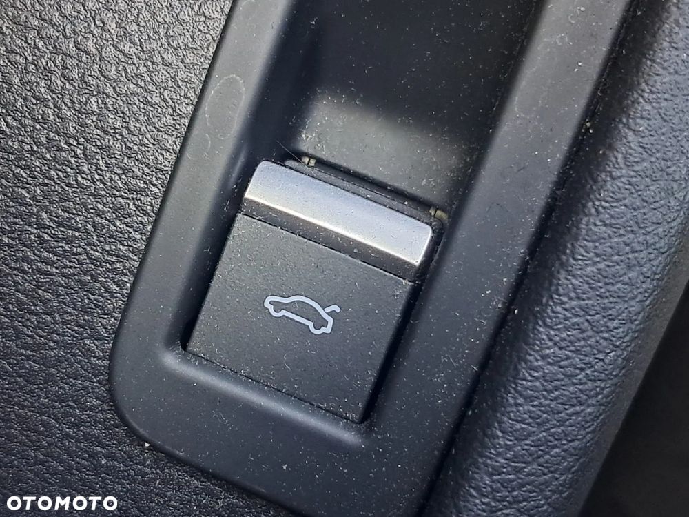 Audi Q8 55 TFSI quattro tiptronic - 27