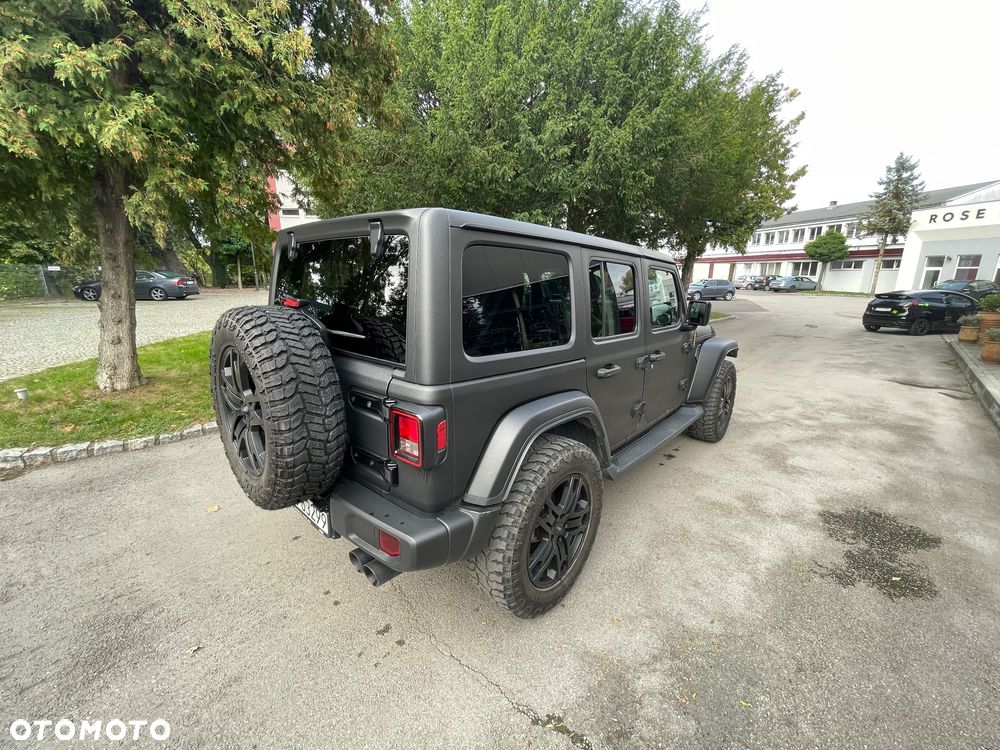 Jeep Wrangler - 9