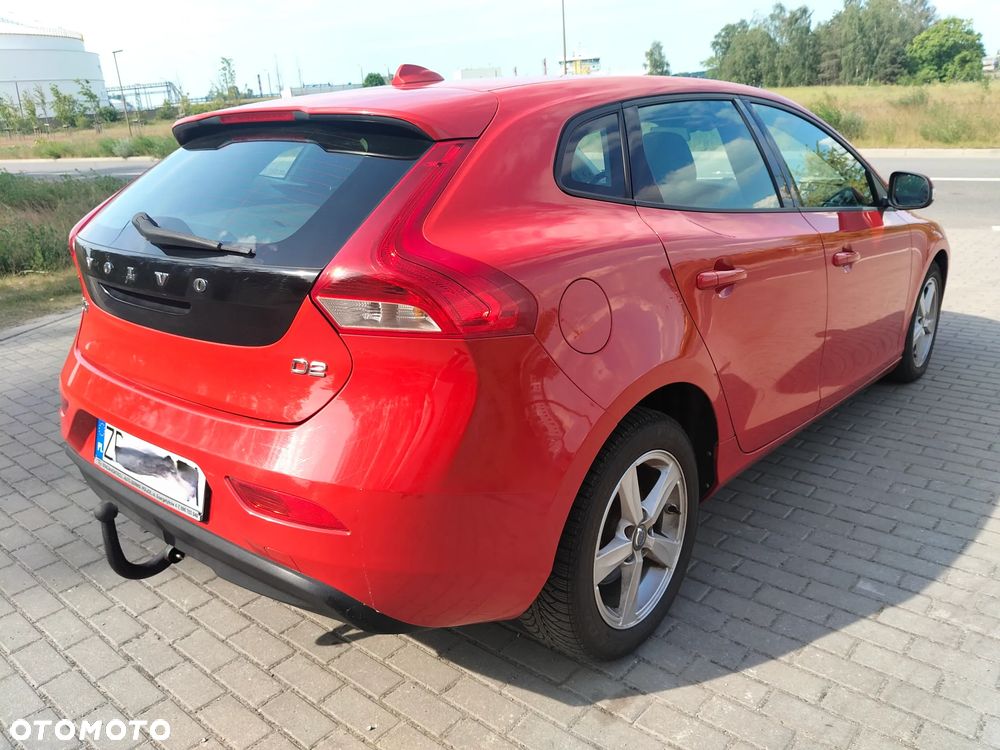 Volvo V40 D2 Momentum - 2