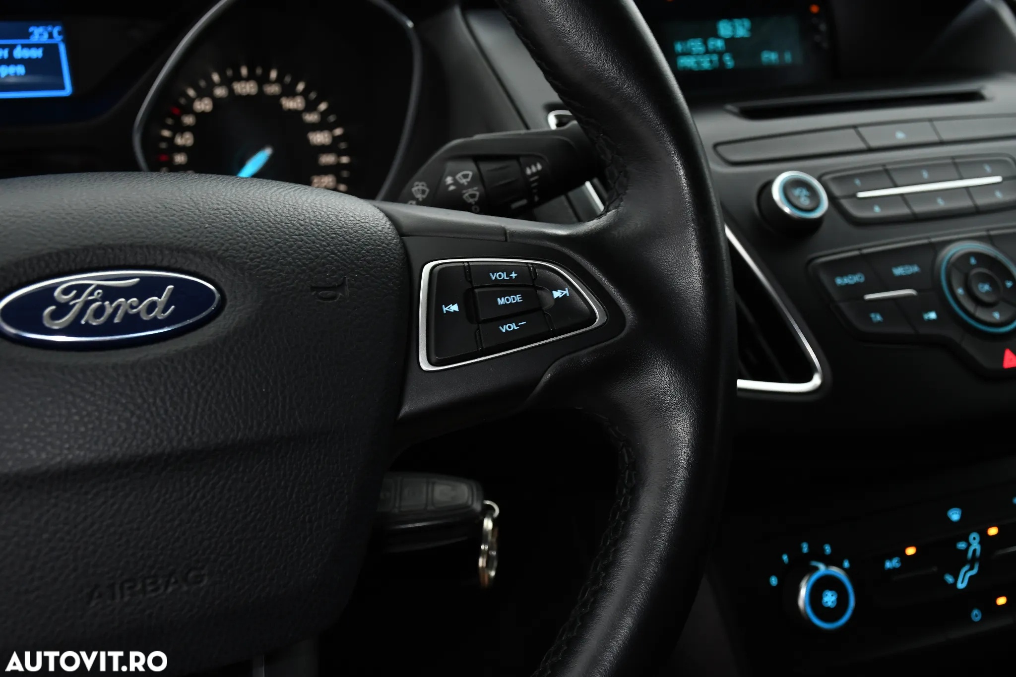 Ford Focus 1.5 EcoBlue Connected - 19