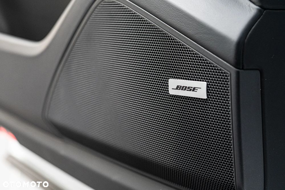 Porsche Cayenne Black Edition - 17