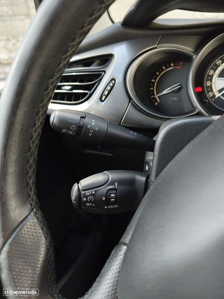Citroën C3 1.2 VTi Exclusive - 17