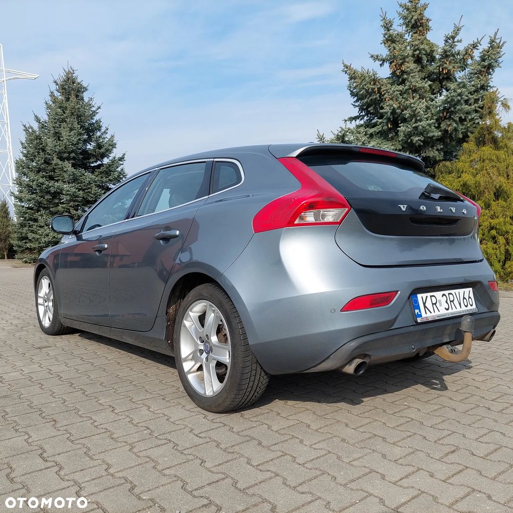 Volvo V40 D4 Momentum - 6