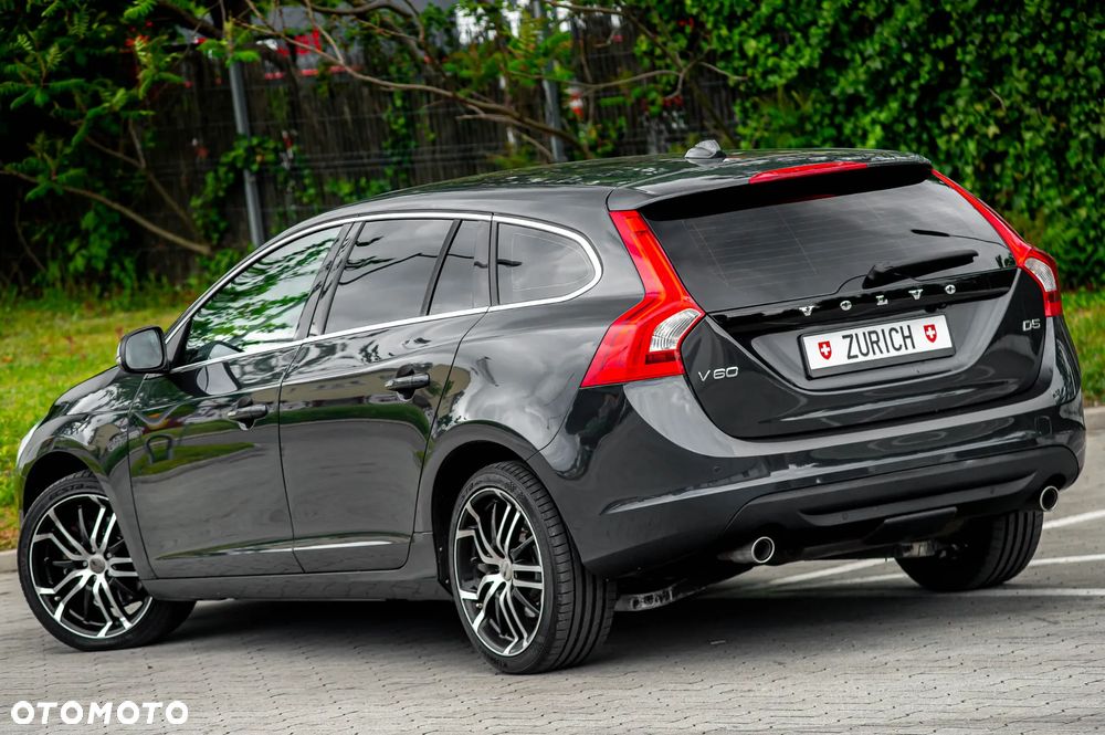 Volvo V60 D5 Geartronic Kinetic - 16