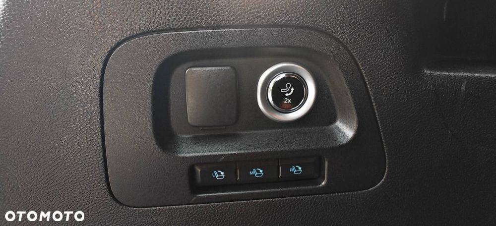 Ford S-Max 2.0 EcoBlue ST-LINE - 35