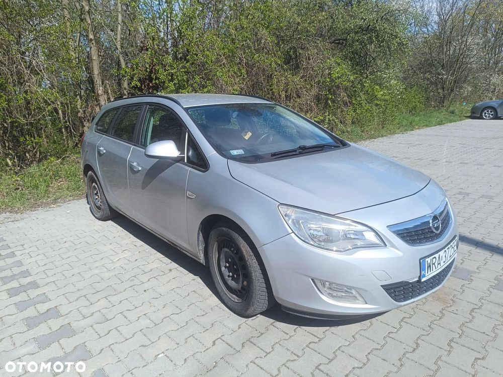 Opel Astra 1.7 CDTI DPF 150 Jahre - 3