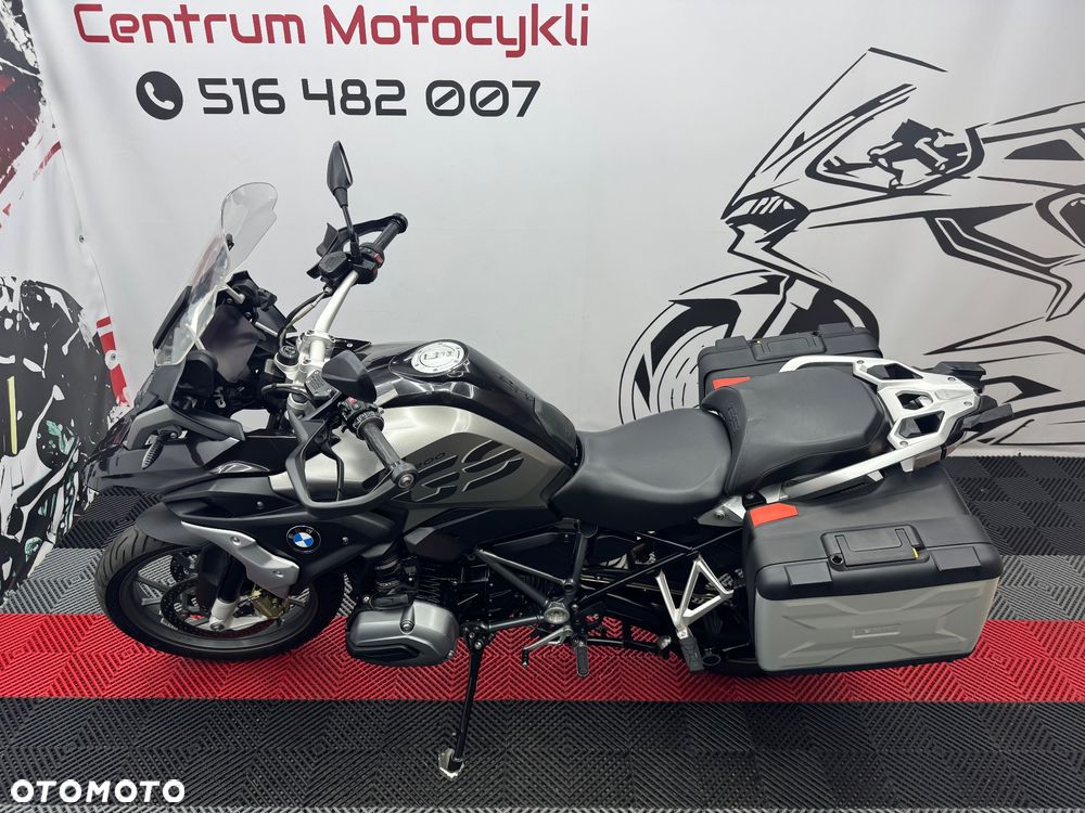 BMW R - 8