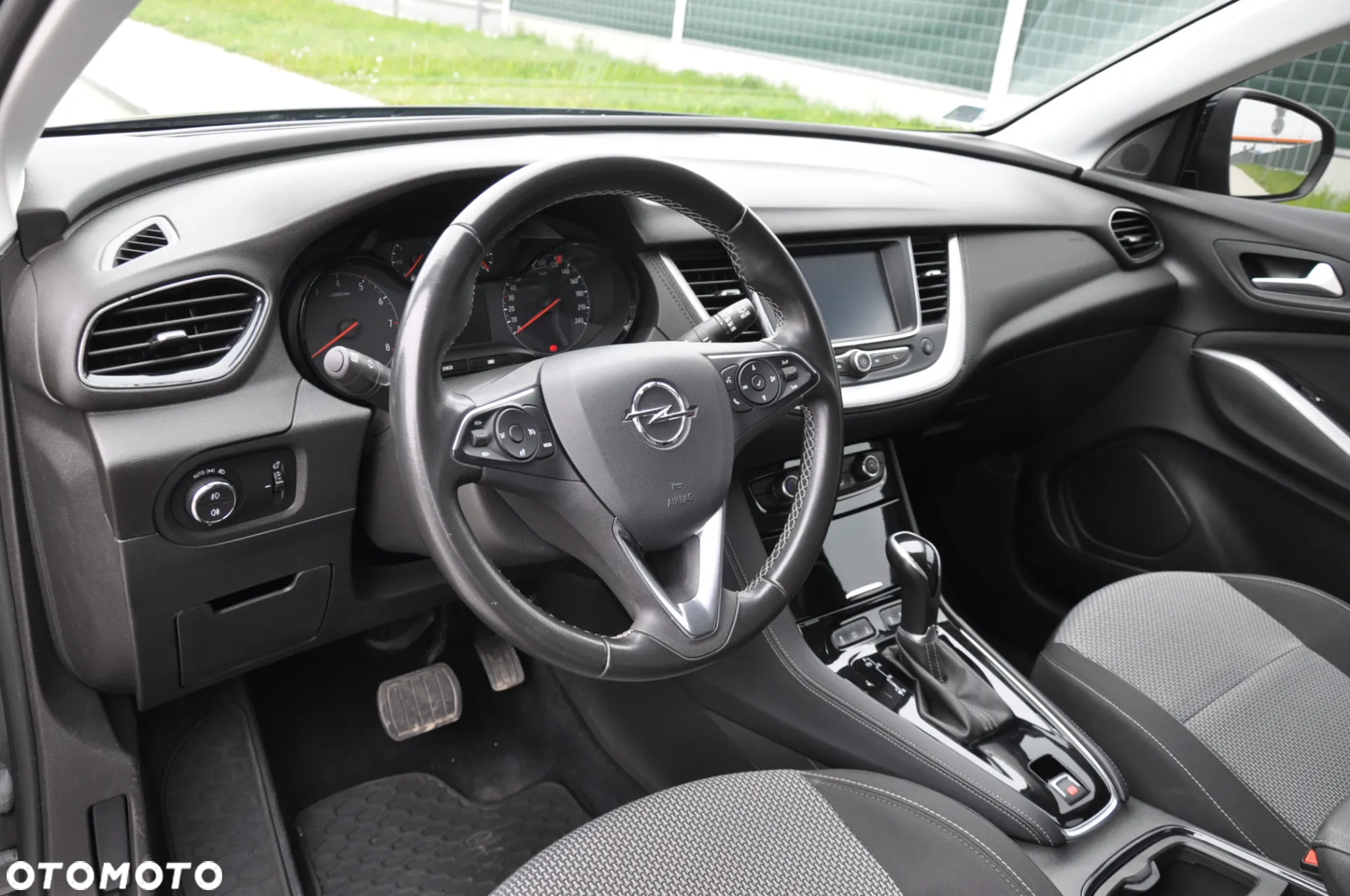 Opel Grandland X 1.2 T GPF Design Line S&S - 3