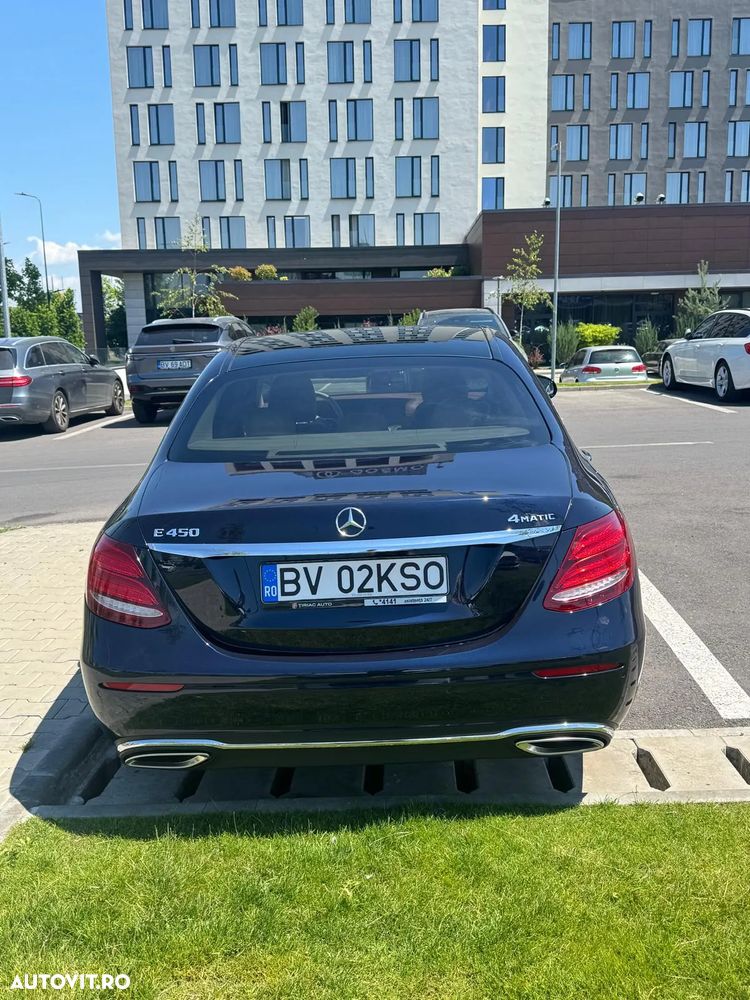 Mercedes-Benz E 450 4MATIC Aut. - 3