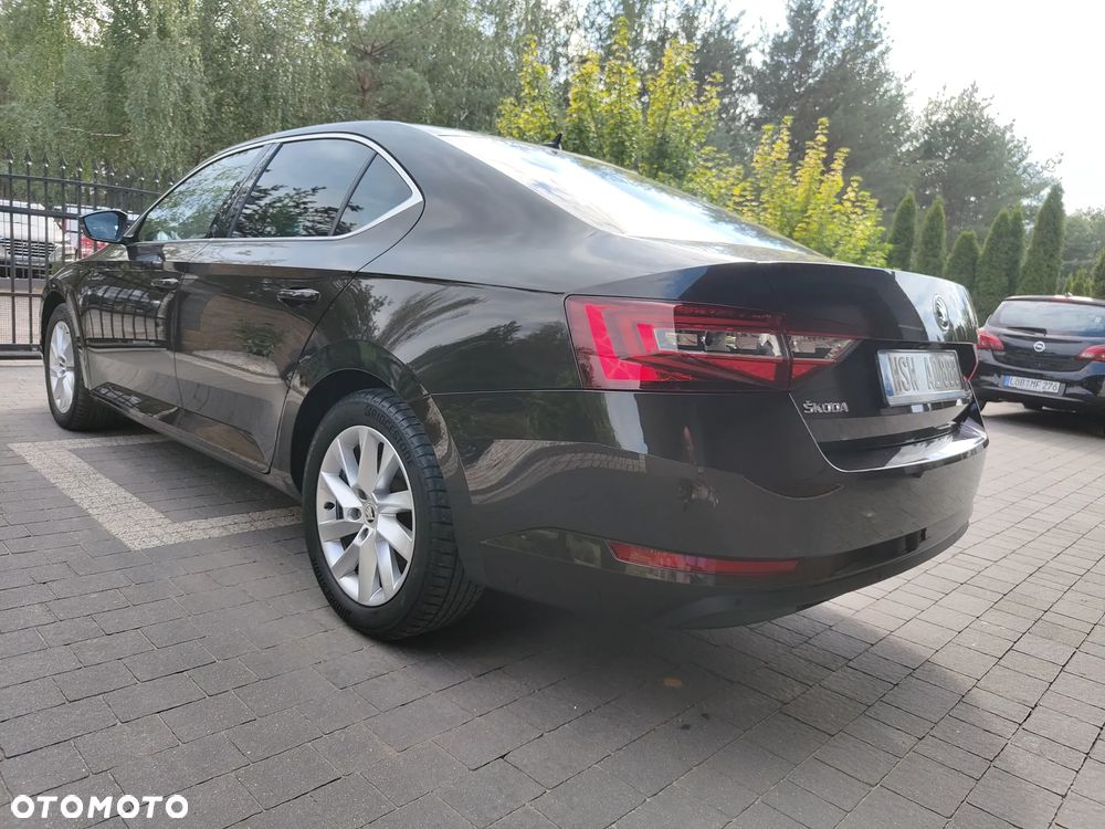 Skoda Superb 1.8 TSI DSG Style - 5