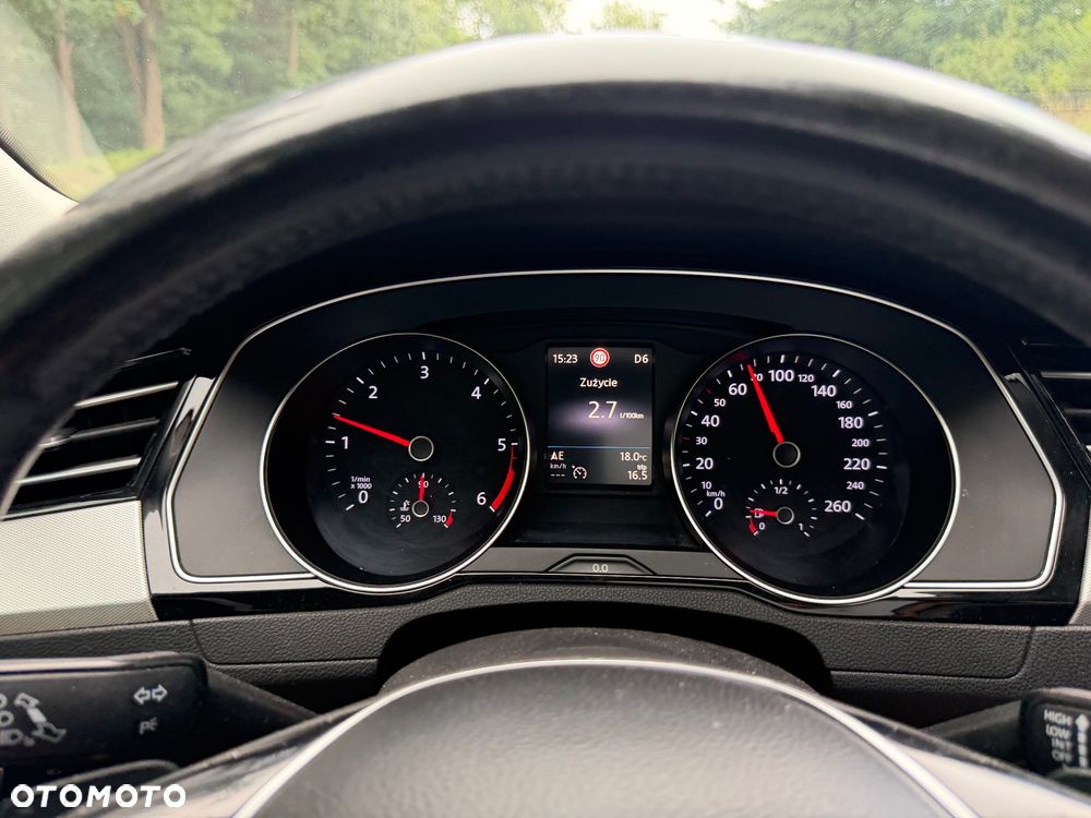 Volkswagen Passat 2.0 TDI BMT Comfortline DSG7 - 11