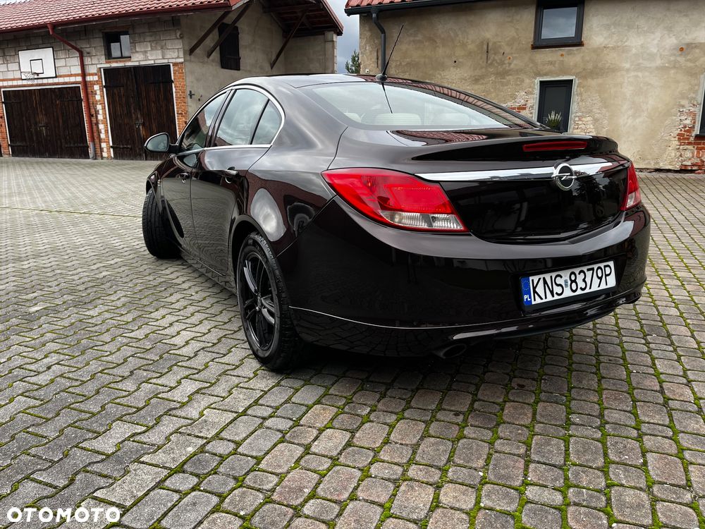 Opel Insignia 1.8 - 6