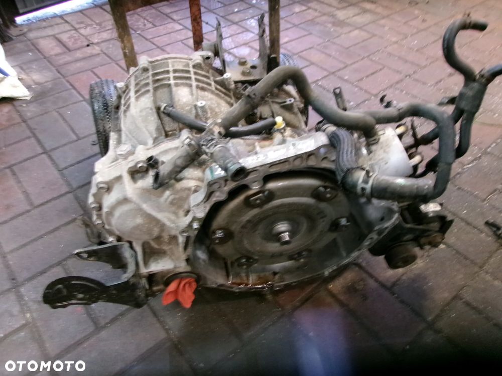 SKRZYNIA BIEGÓW AUTOMAT AUTOMATYCZNA TOYOTA AVENSIS T27 09-15  2.0 BENZ - 3