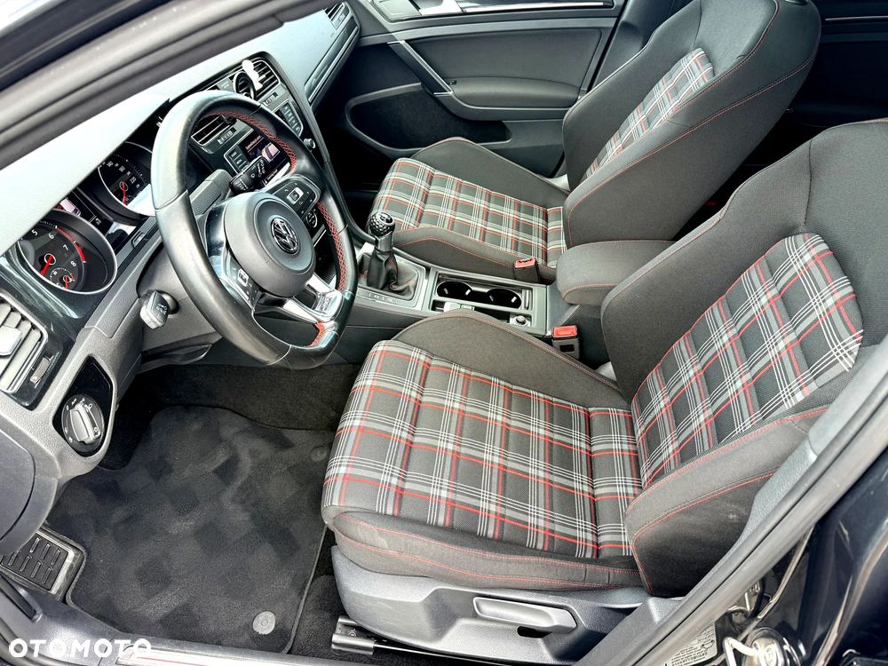 Volkswagen Golf GTI BlueMotion Technology - 13