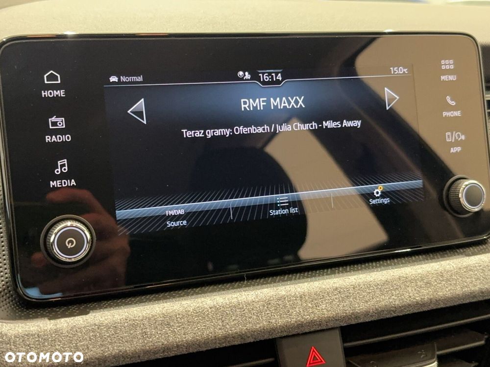 Skoda Kamiq 1.0 TSI Selection - 32