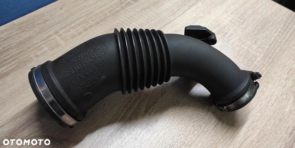 RURA POWIETRZA AUDI A4 B8 3.0 TDI 059129627L