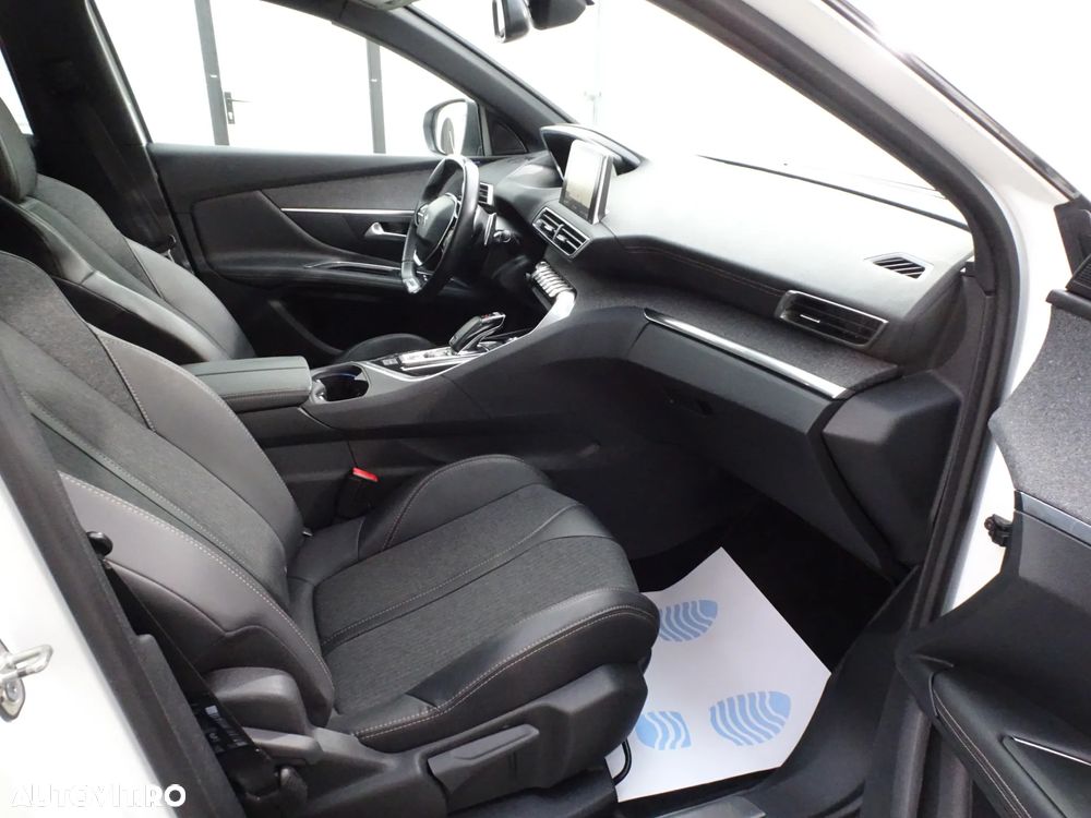 Peugeot 3008 1.2 PureTech Turbo S&S EAT6 GT-Line - 19