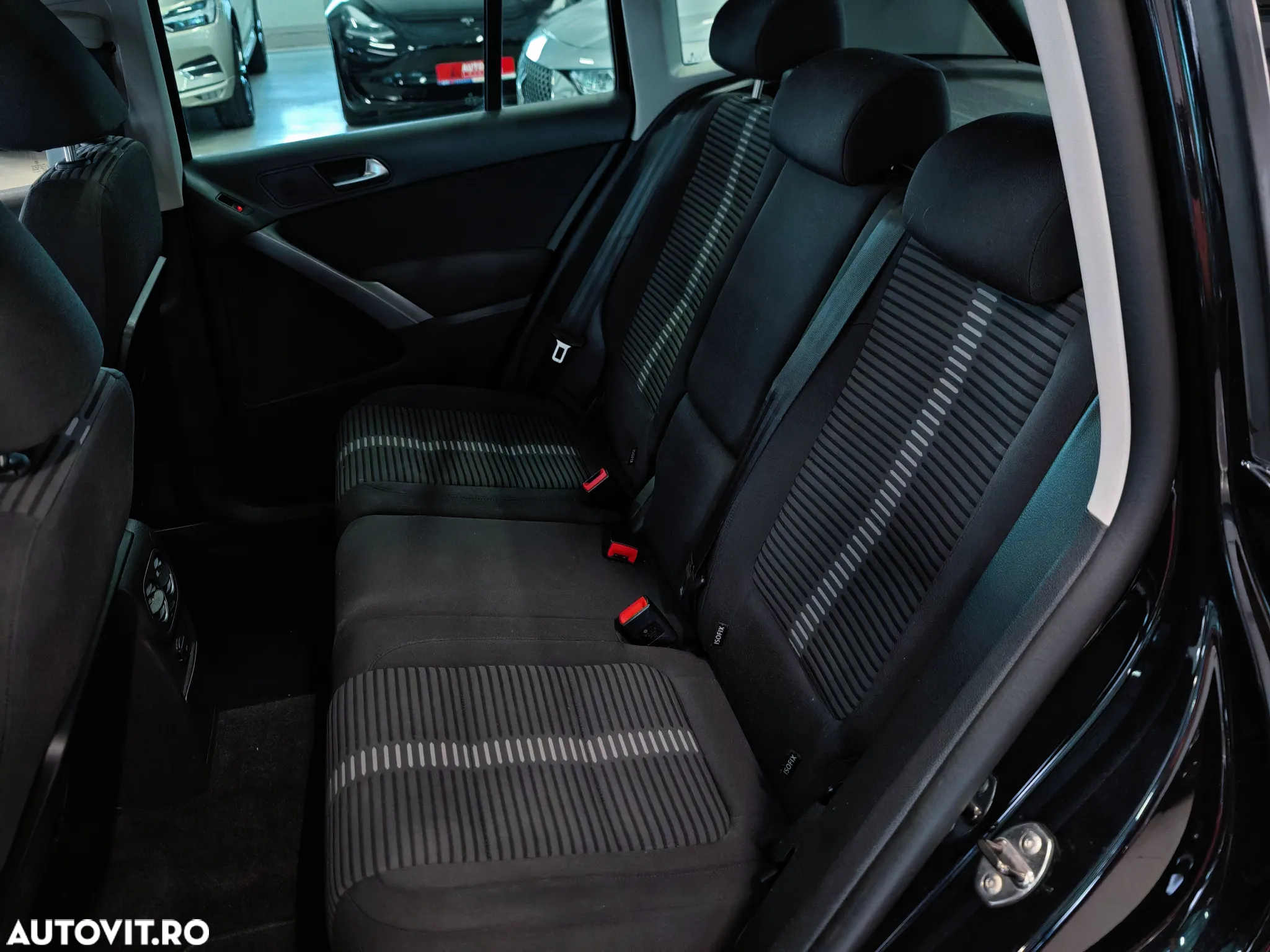 Volkswagen Tiguan 2.0 TDI 4Motion DSG Sport & Style - 18