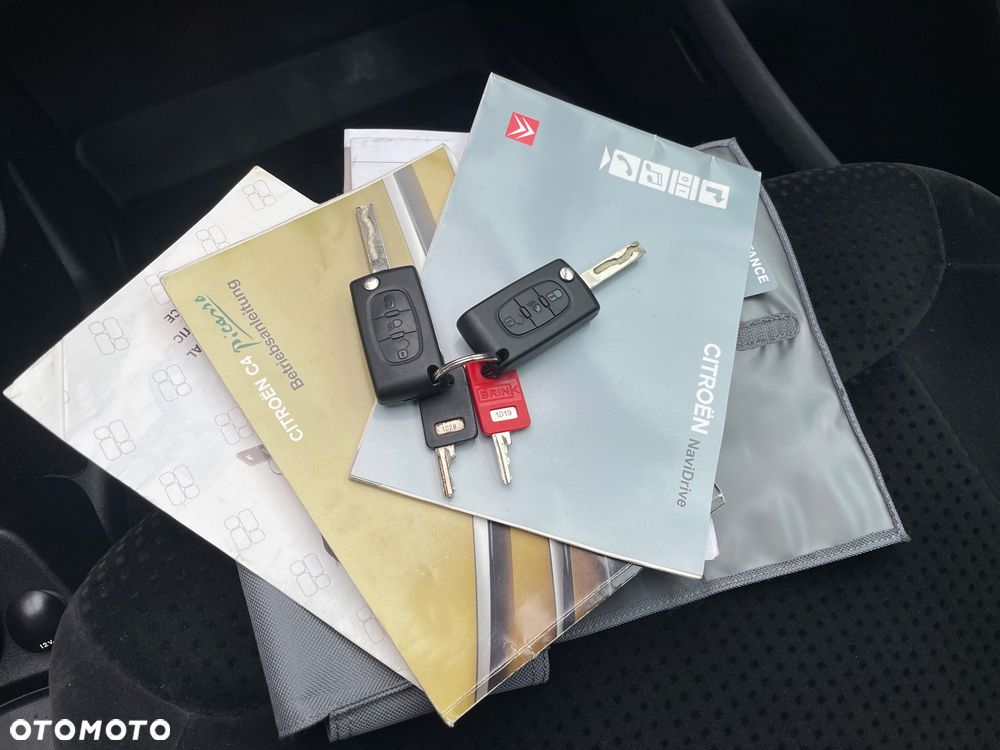 Citroën C4 Grand Picasso 2.0 HDi FAP 7-Sitzer ESG6 Exclusive - 40