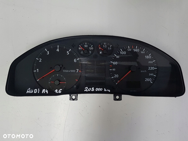 AUDI A4 B5 96- LICZNIK ZEGARY 1.6 EUROPA 209tyś.km