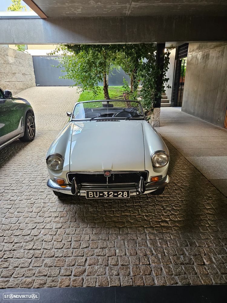 MG MGB - 7