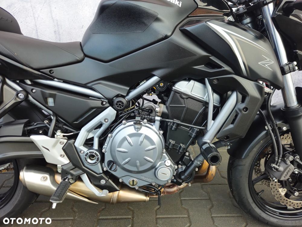 Kawasaki Z 650 - 24