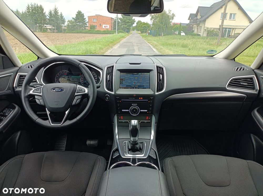 Ford S-Max 2.0 TDCi Titanium PowerShift - 12
