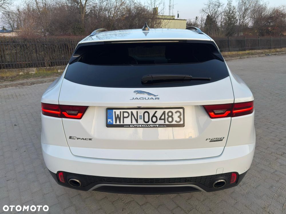 Jaguar E-Pace P250 AWD SE - 5