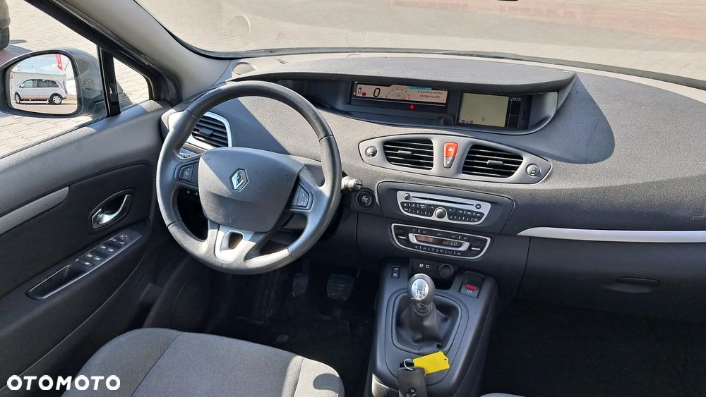 Renault Scenic 1.6 16V Dynamique - 6
