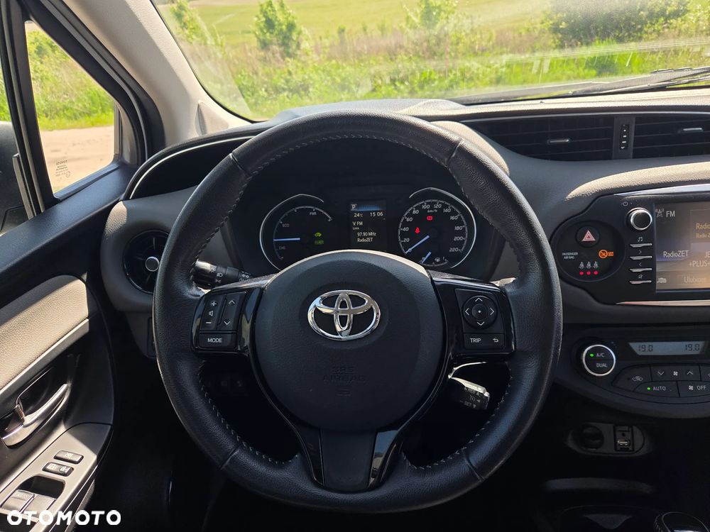 Toyota Yaris - 15