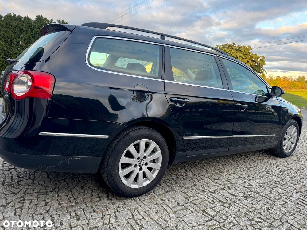 Volkswagen Passat 2.0 TDI Comfortline - 12