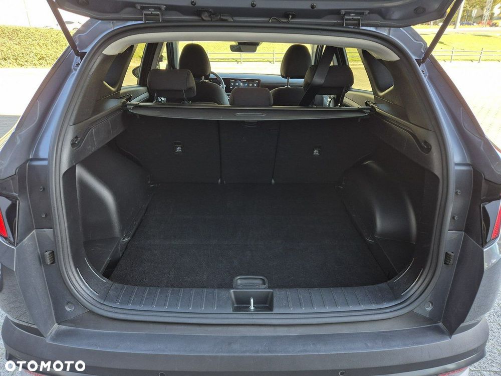 Hyundai Tucson 1.6 T-GDi HEV Smart 2WD - 29