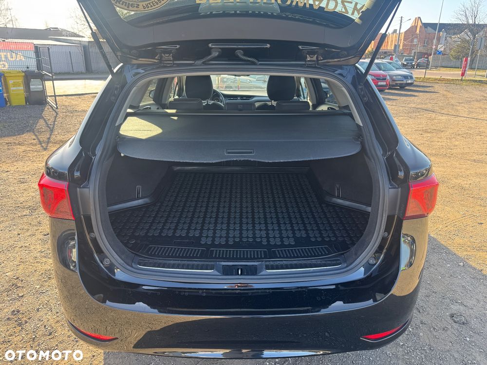 Toyota Avensis 2.0 D-4D Active Business - 24