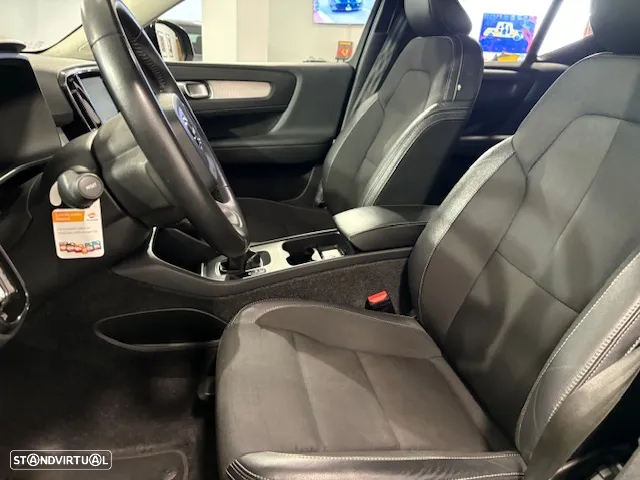 Volvo XC 40 2.0 D3 Momentum Plus - 6