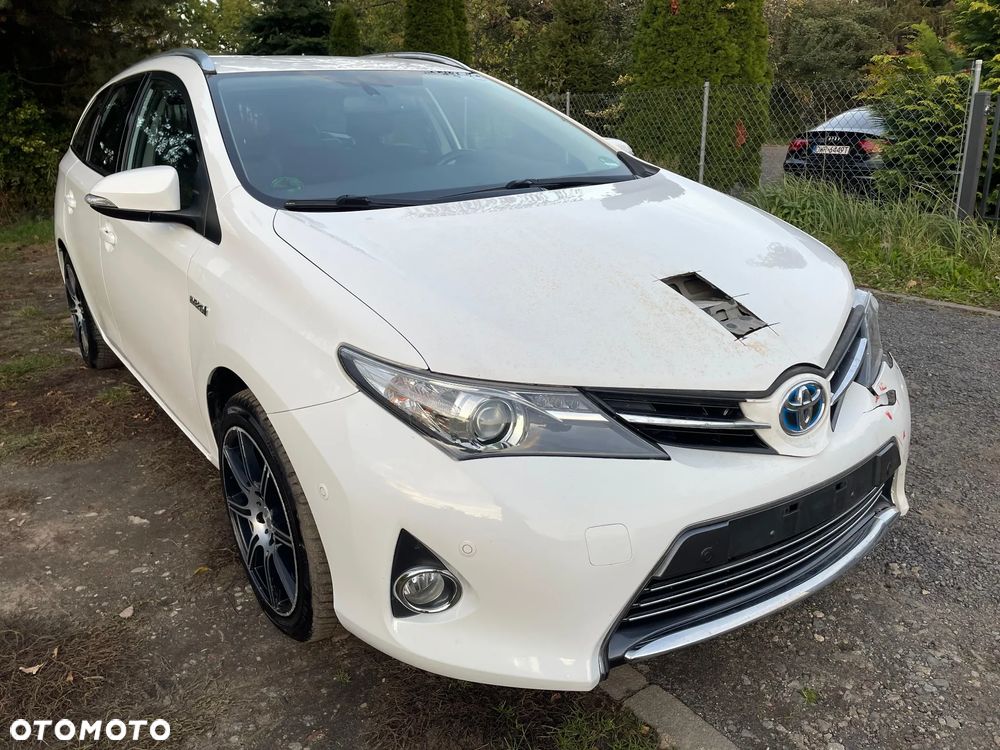 Toyota Auris 1.8 HSD Prestige NAVI - 1