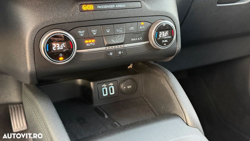 Ford Kuga - 14