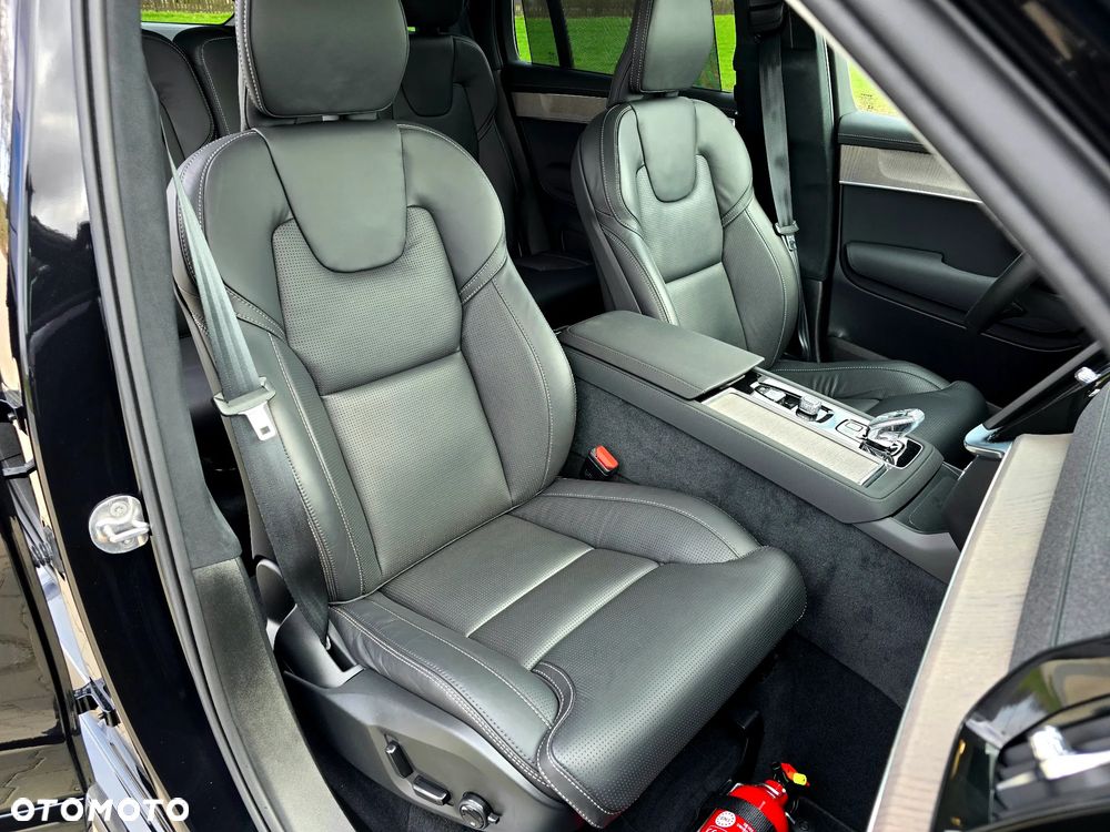 Volvo XC 90 T8 AWD Ultra Black Edition - 29